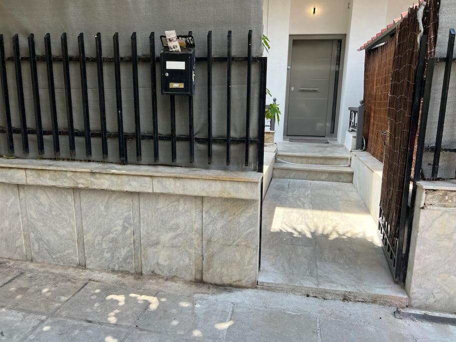 Spacious And Beautiful House Pireu Exterior foto