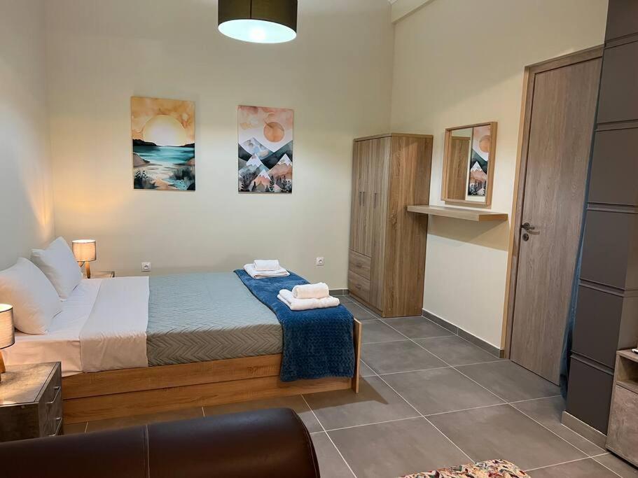 Spacious And Beautiful House Pireu Exterior foto