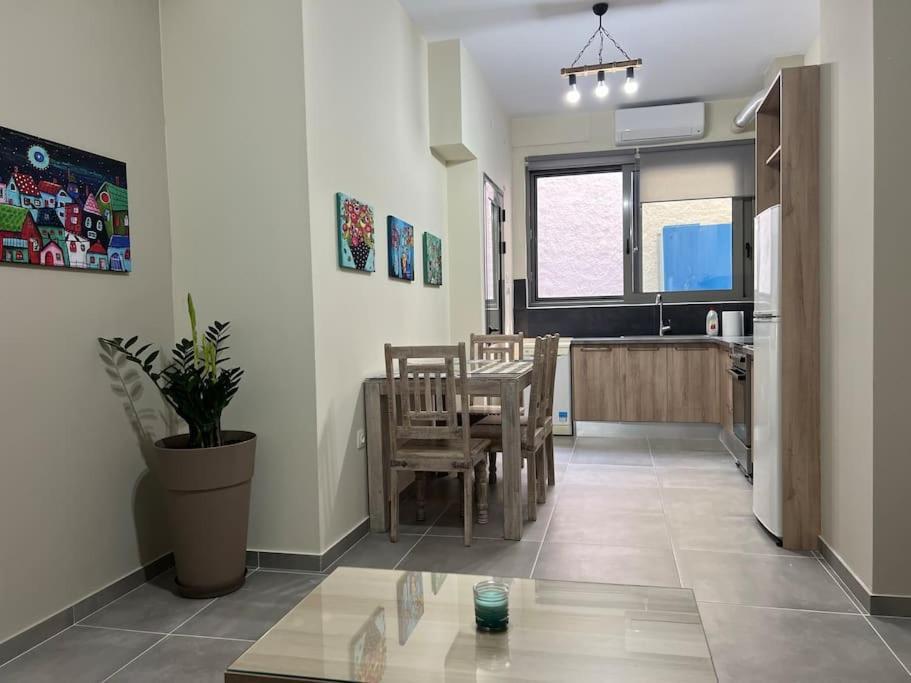 Spacious And Beautiful House Pireu Exterior foto