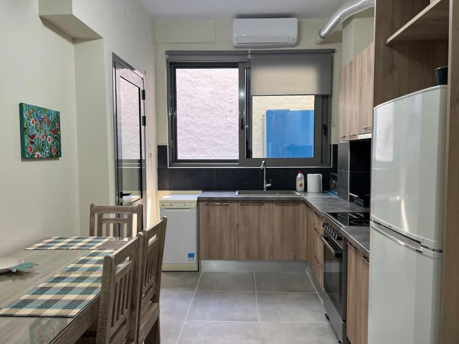 Spacious And Beautiful House Pireu Exterior foto
